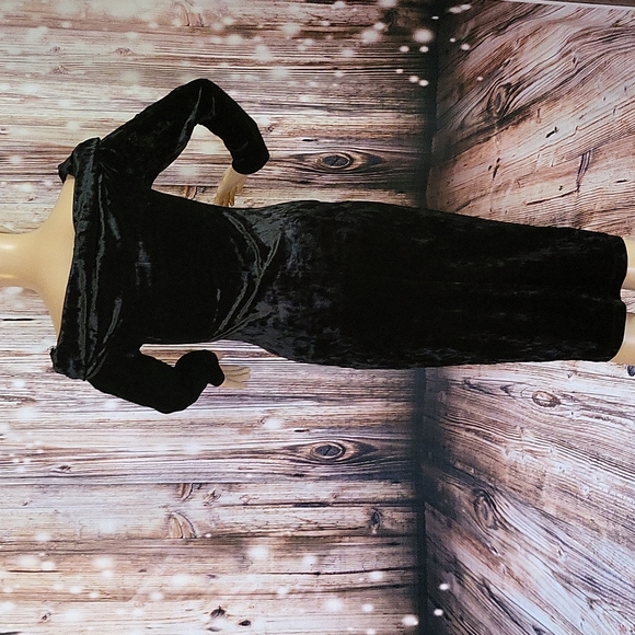 BCBGENERATION Women's Velvet Of The Shoulder Long Sleeve Midi Dress Size S - Picture 10 of 11